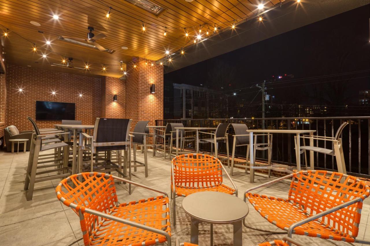 Holiday Inn Express & Suites - Charlotte - South End By Ihg Екстериор снимка