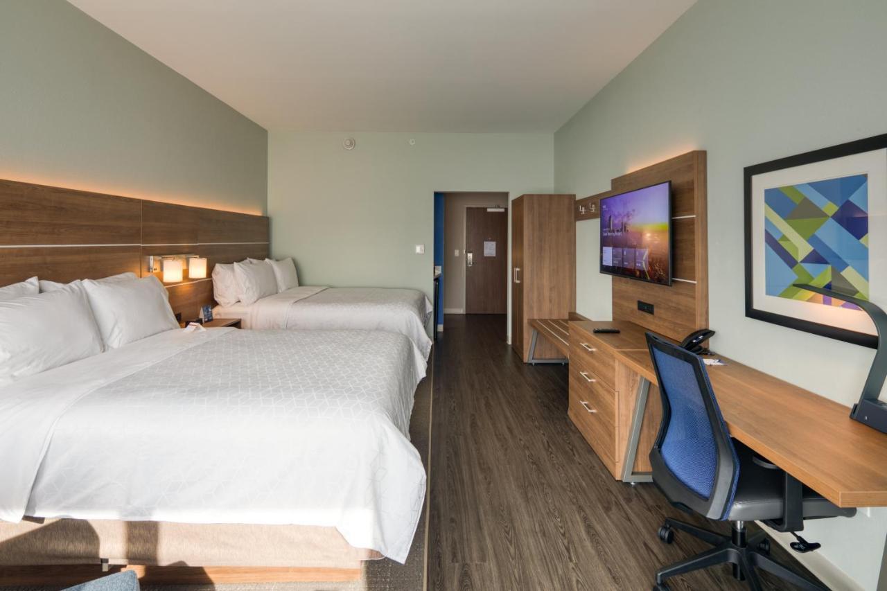 Holiday Inn Express & Suites - Charlotte - South End By Ihg Екстериор снимка