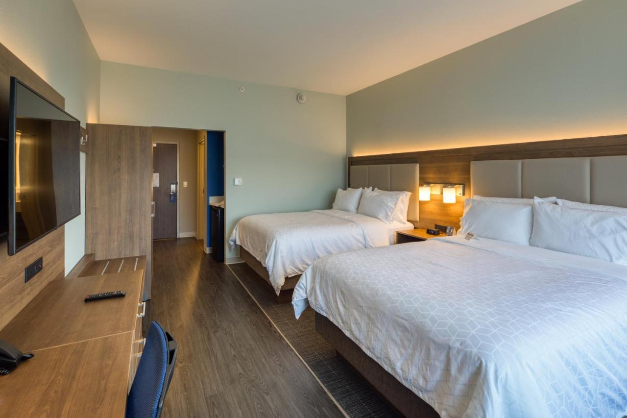 Holiday Inn Express & Suites - Charlotte - South End By Ihg Екстериор снимка