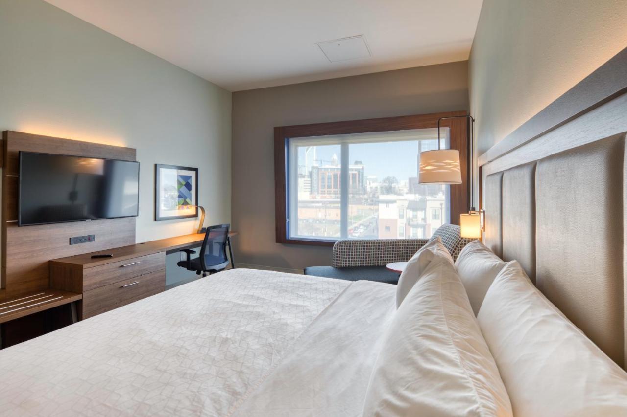 Holiday Inn Express & Suites - Charlotte - South End By Ihg Екстериор снимка
