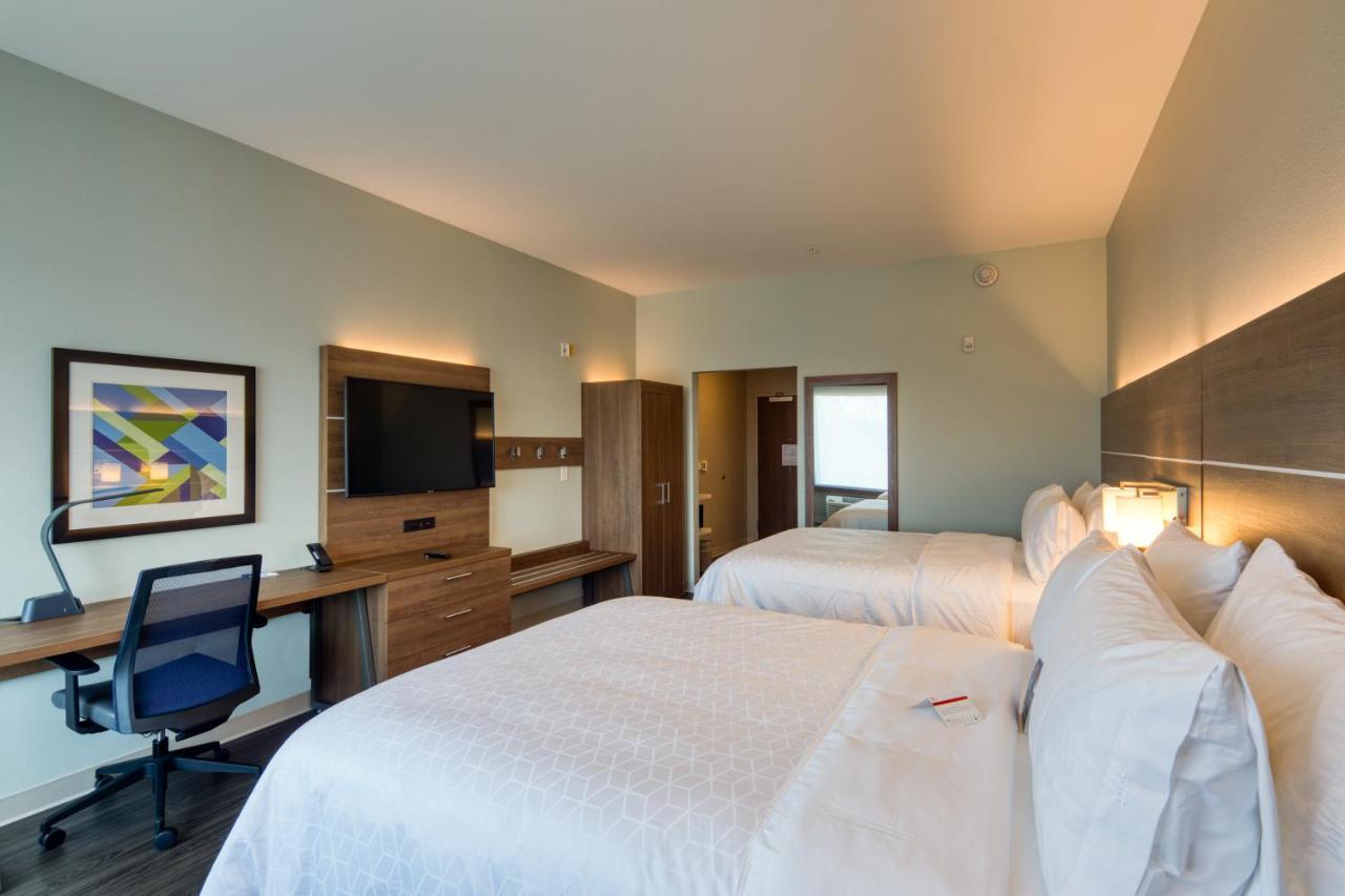 Holiday Inn Express & Suites - Charlotte - South End By Ihg Екстериор снимка