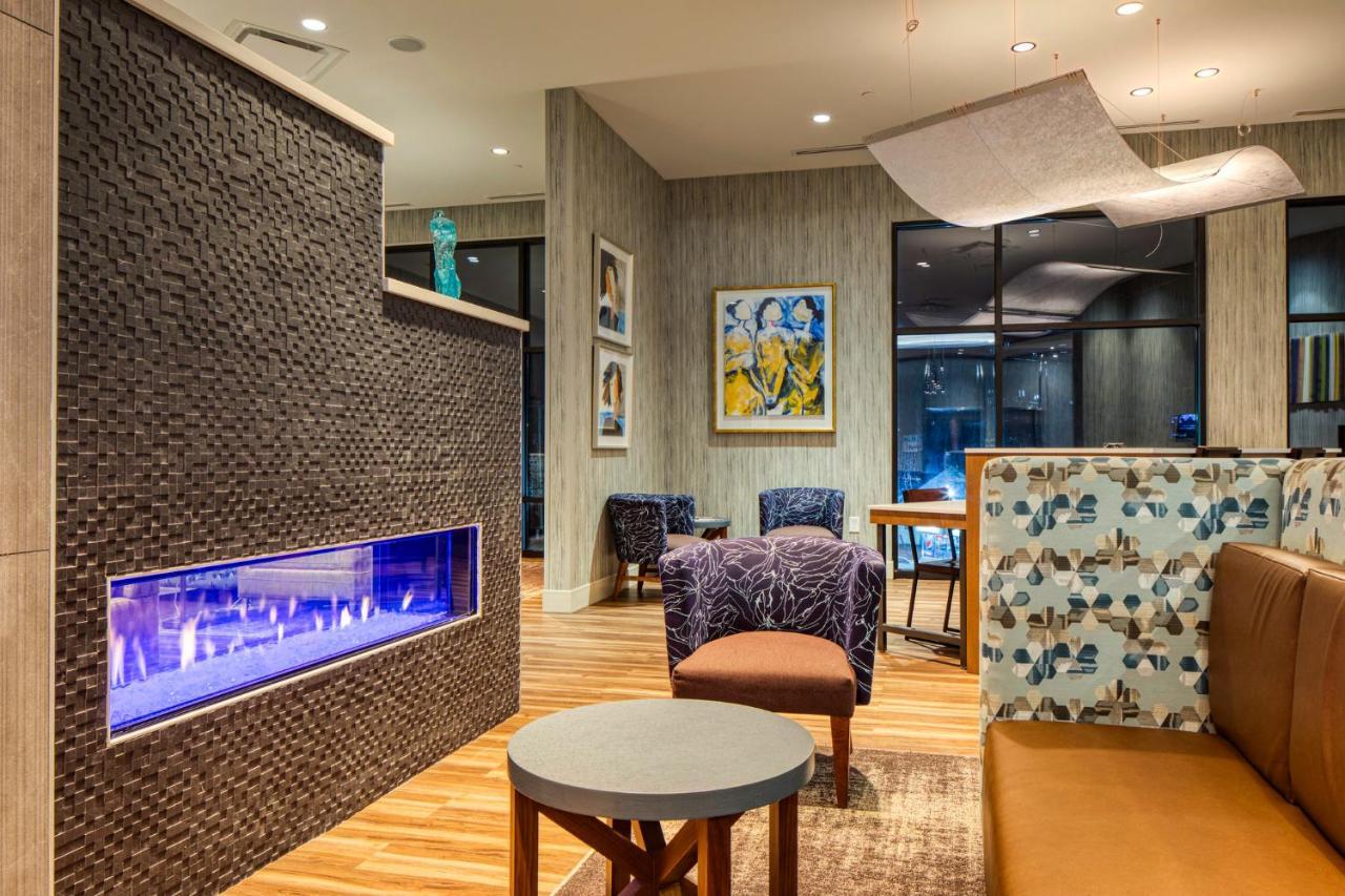 Holiday Inn Express & Suites - Charlotte - South End By Ihg Екстериор снимка