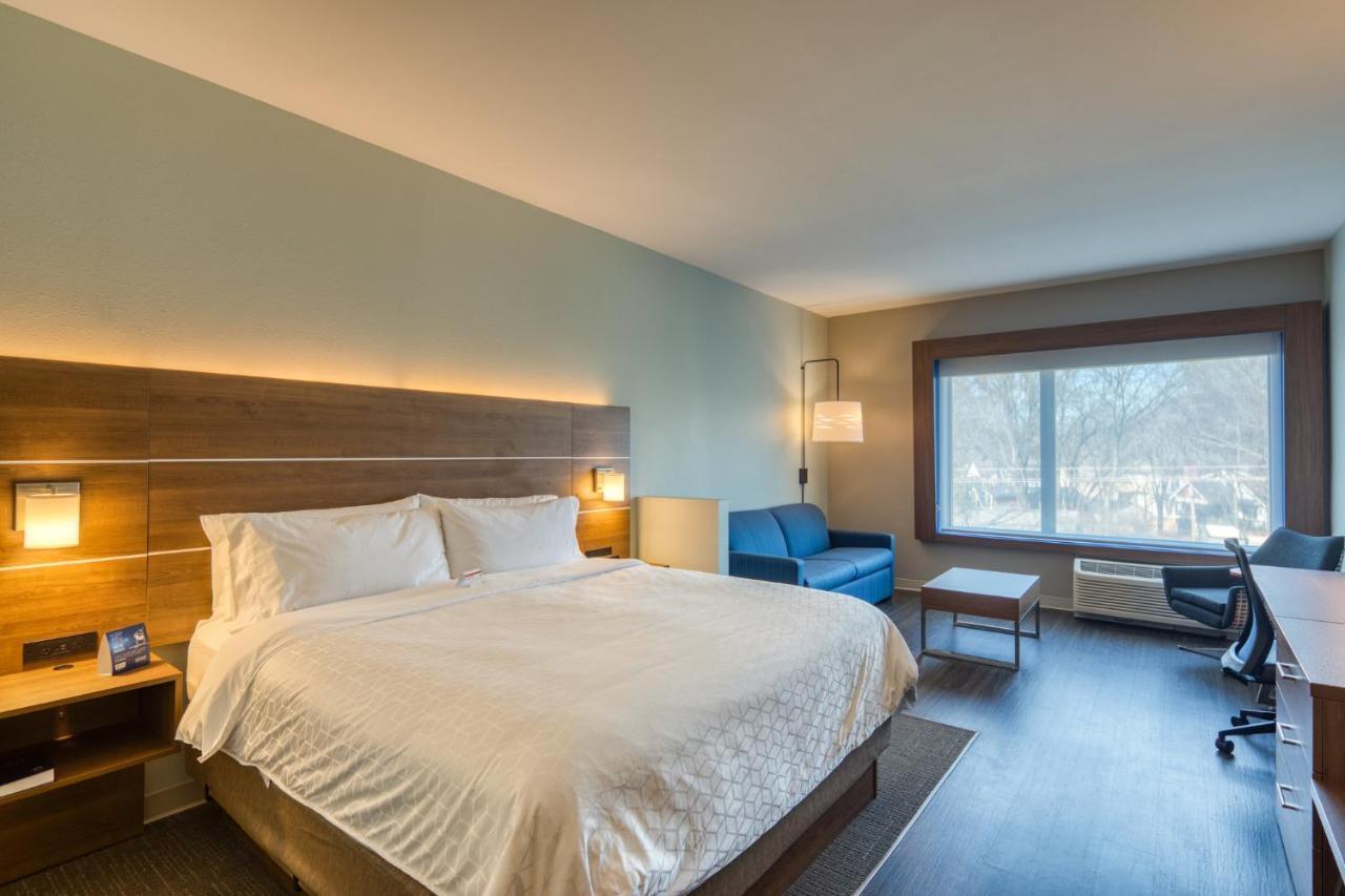 Holiday Inn Express & Suites - Charlotte - South End By Ihg Екстериор снимка