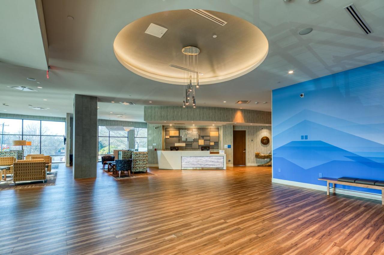 Holiday Inn Express & Suites - Charlotte - South End By Ihg Екстериор снимка