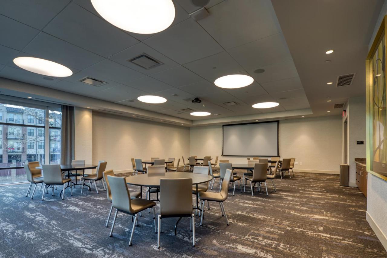 Holiday Inn Express & Suites - Charlotte - South End By Ihg Екстериор снимка